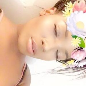 Meet your Posher, Rochelle